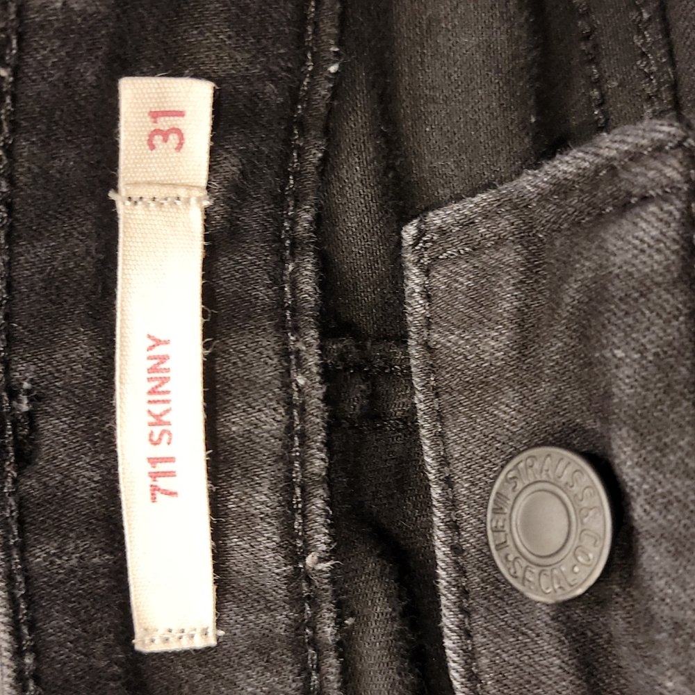 Levi's 711 Skinny Black Deconstructed Jeans - Picture 12 of 15